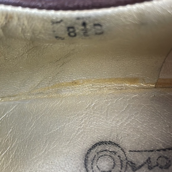 Shoes - Picture 8 of 9